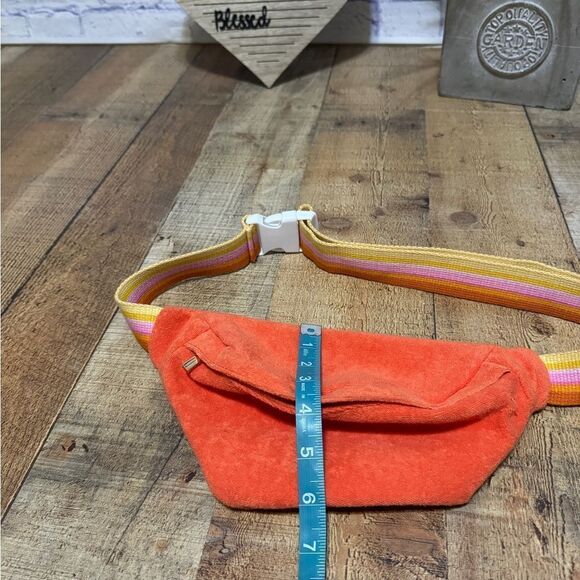 SHIRALEAH
Sol Belt Bag In Orange - Picture 11 of 11